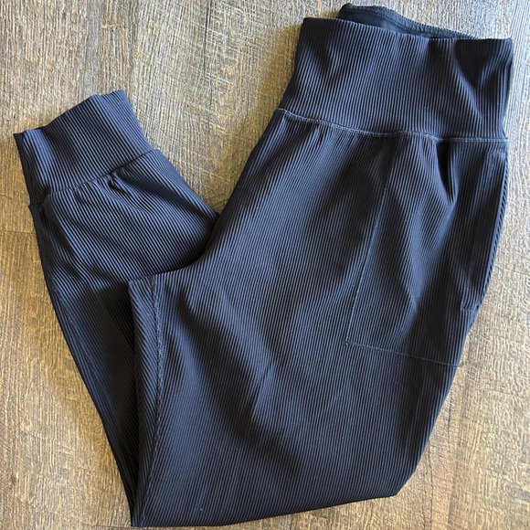 Athleta Salutation Ribbed Jogger Pants in black Size XL - Picture 15 of 16